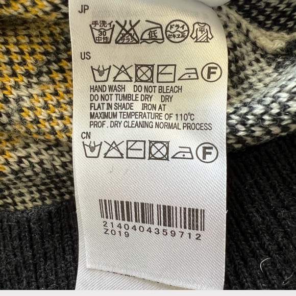 Yecca Vecca Sweater | Womens Small - Picture 9 of 10